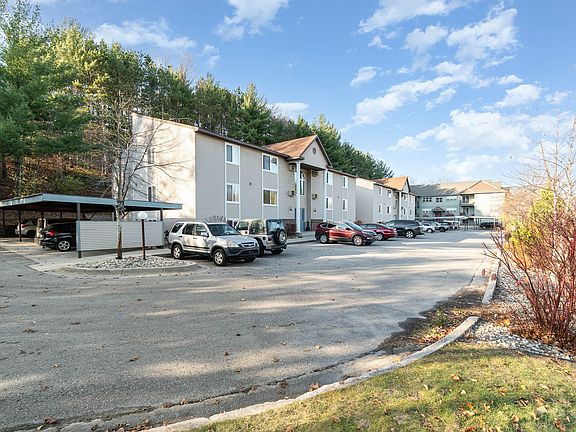 5th image of 1530 Veterans Dr #1