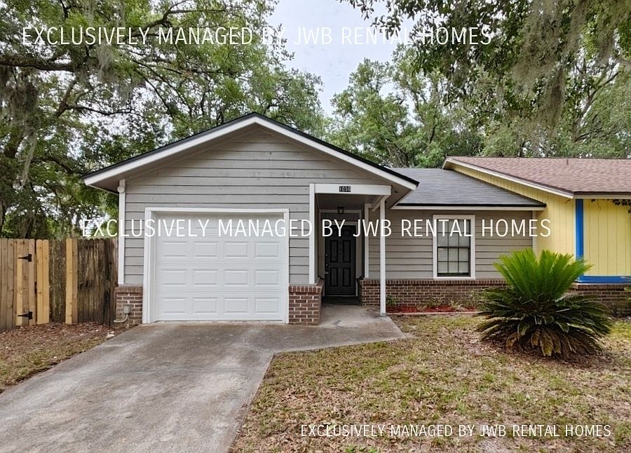 1st image of 1056 Willow Cove Ct W
