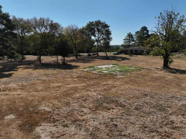 200 McFadden St, Beedeville, AR 72014