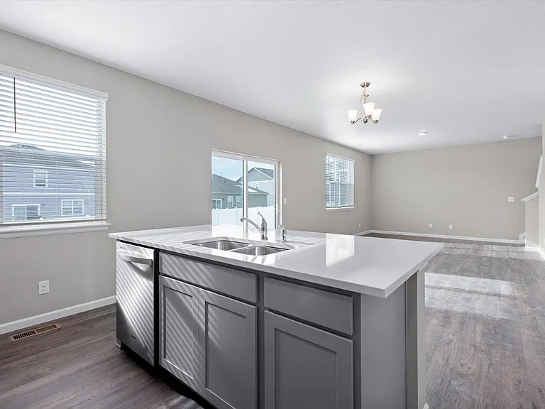 1573 Northcroft Dr — Photo 13