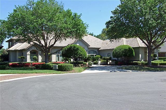 1st image of 111 Mayfair Ln