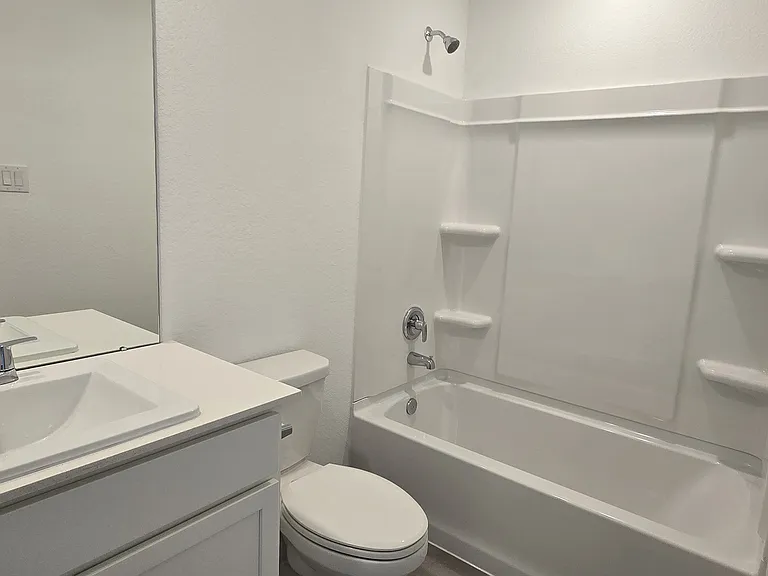25597 Rose Creek Dr — Photo 17
