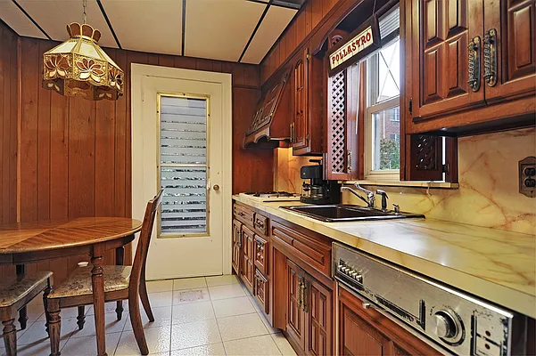 Sold by Corcoran | media 11