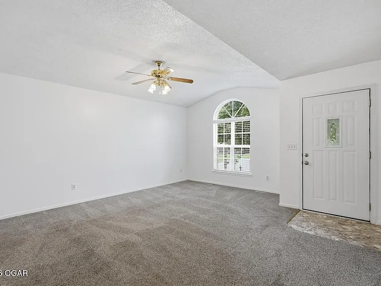 1719 Redbird Dr #A — Photo 3