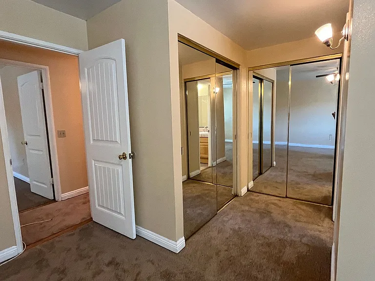 5532 Peacock Ln — Photo 20