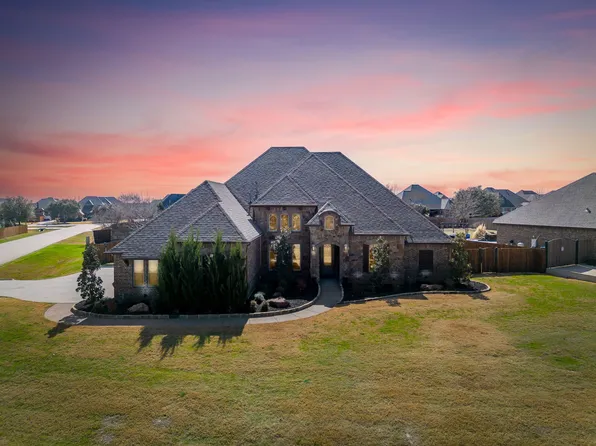 1201 Bluff Springs Dr, Haslet, TX 76052