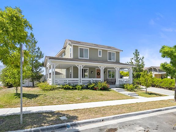 2nd image of 130 Honeywood St