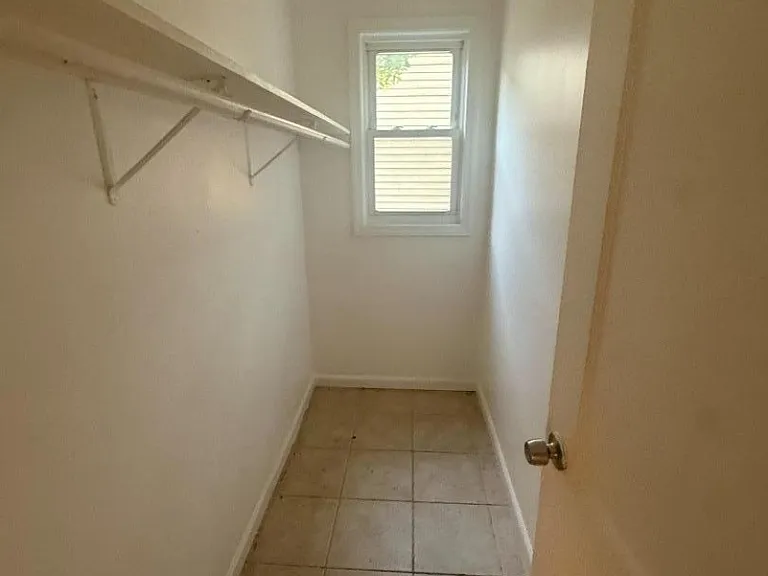 229 Alexander St #2 — Photo 6