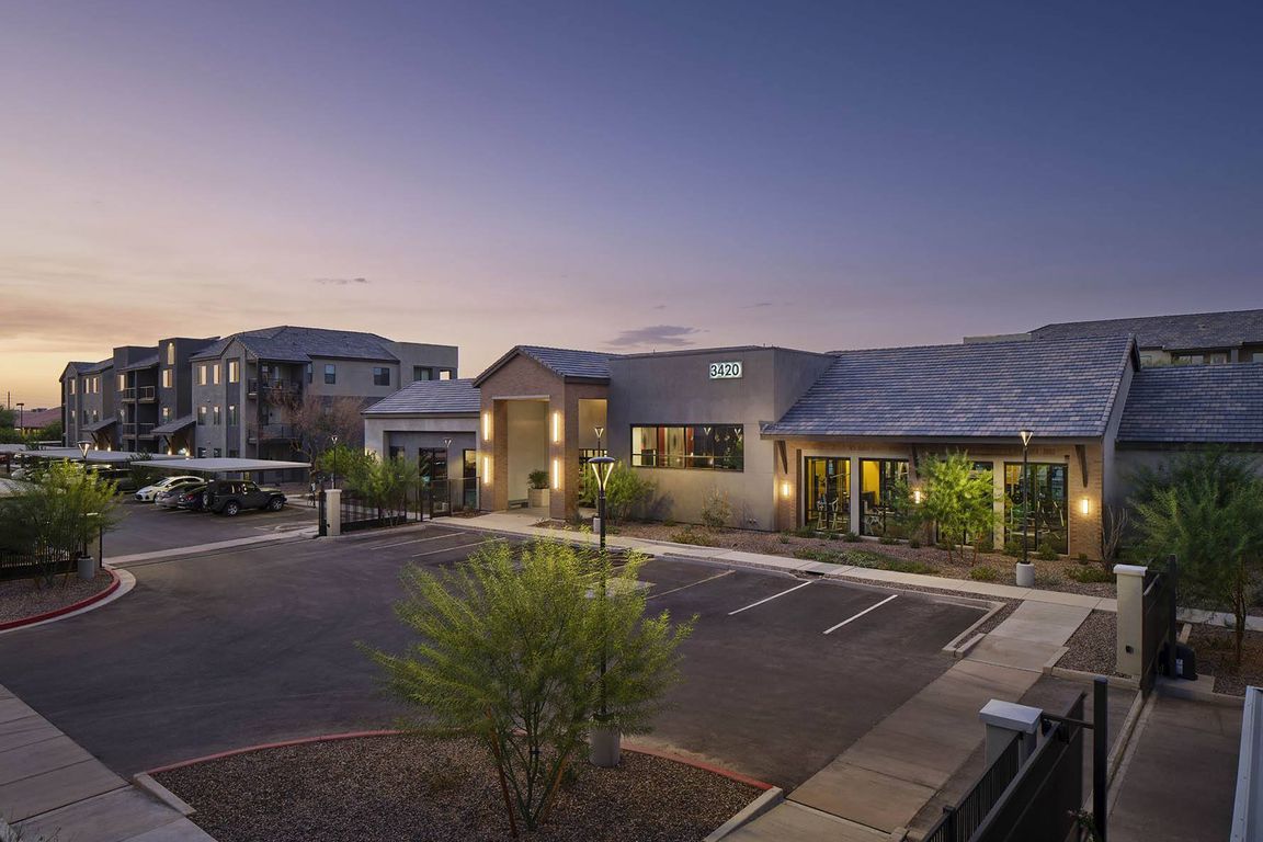 Halogen Clubhouse