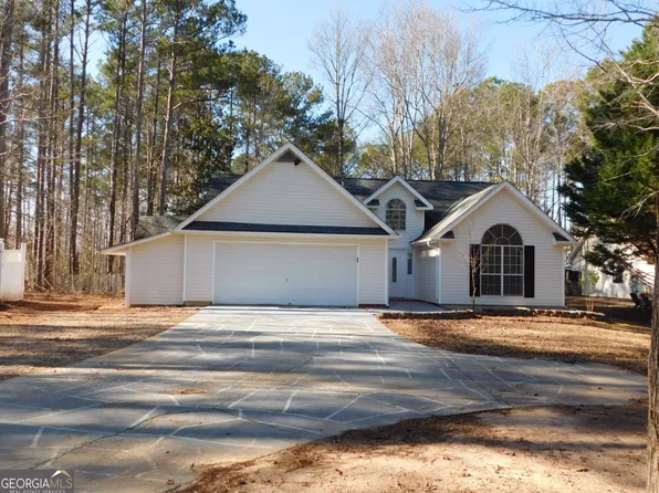 153 W James Cir, Hampton, GA 30228