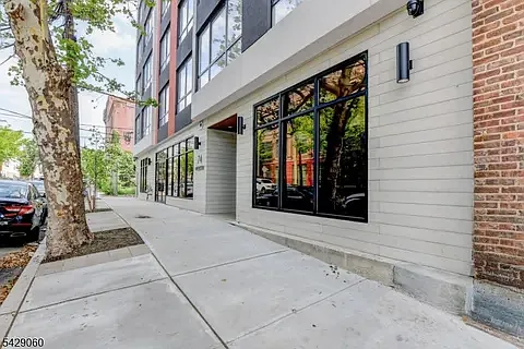 1 bed, 2345 sqft, $2,345 — Photo 4