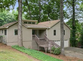 712 Cobb Trl, Woodstock, GA 30188