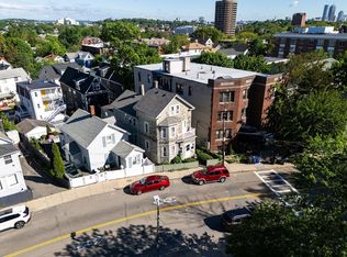 439 Walnut Ave, Boston, MA 02119