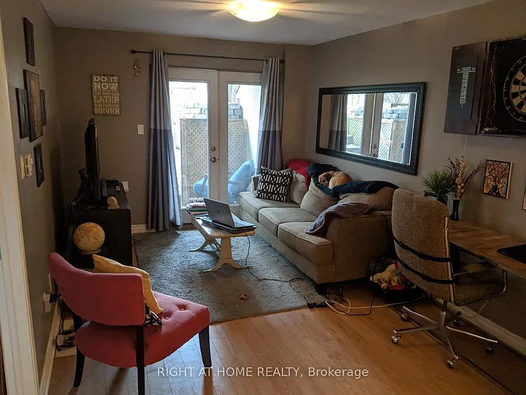 264 Monarch Park Ave #5 — Photo 6