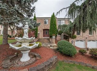 30 Woodside Dr, Rockaway, NJ 07866