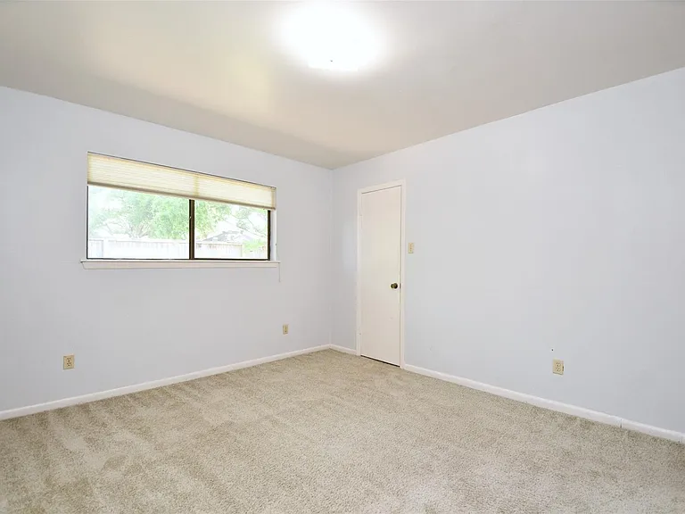 7718 Moondance Ln — Photo 20