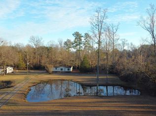 864 S Pleasant Coates Rd, Benson, NC 27504