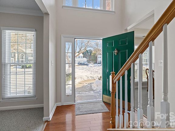 4th image of 8609 Abbey Brook Ct