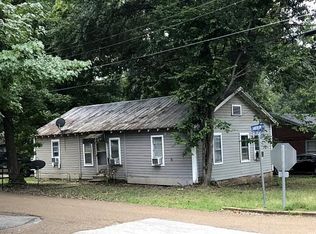 207 Lucas Street 209 Landrum St, Kosciusko, MS 39090