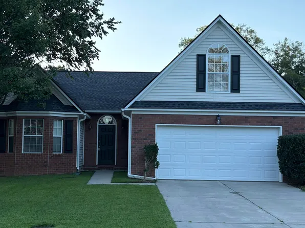 110 Summer Trace Dr, Summerville, SC 29485