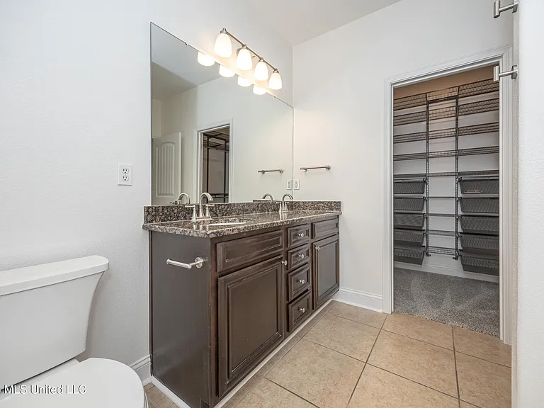 931 Old Towne St — Photo 20