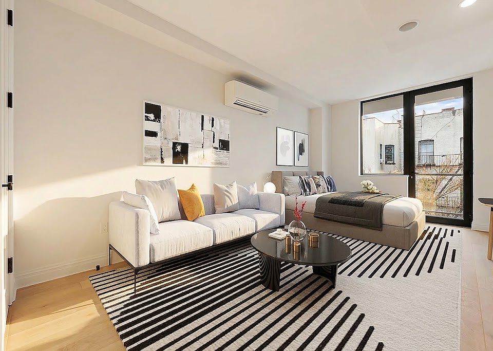 1st image of 127 W 112th St #7D