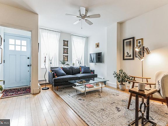 4th image of 2228 S Clarion St #82