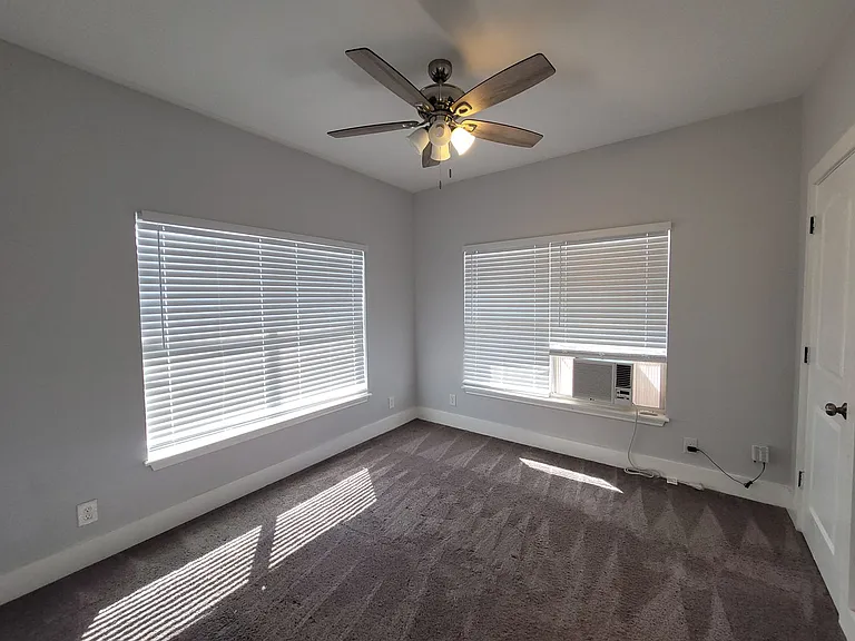 1026 W French Pl #3 — Photo 13