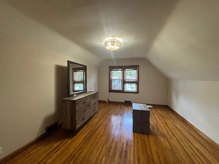 1620 Olive St — Photo 10