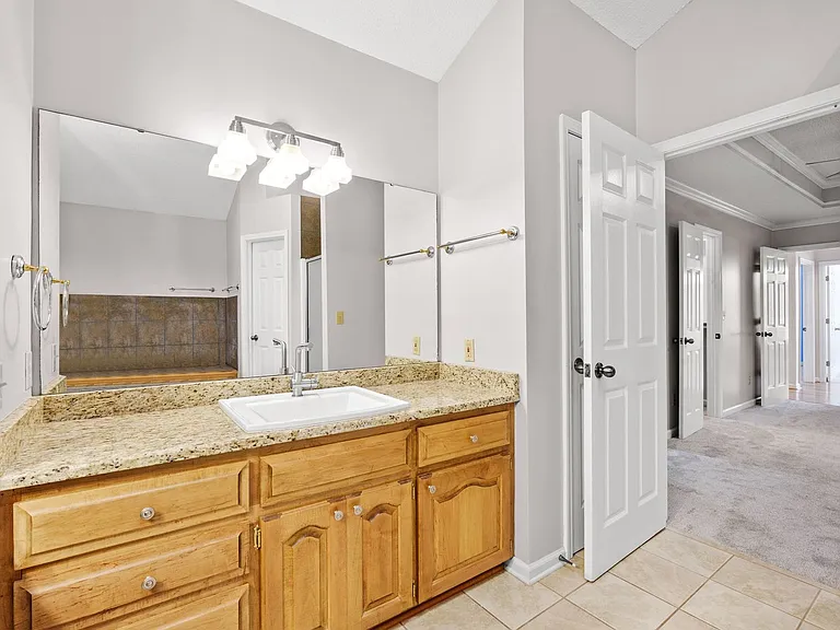 22 Country Club Dr — Photo 17