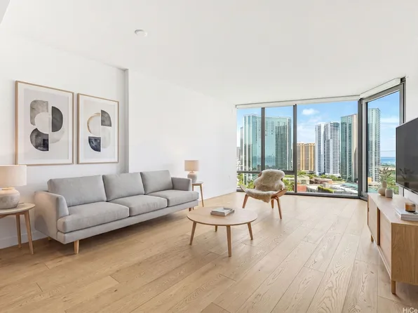 1001 Queen St #1706, Honolulu, HI 96814