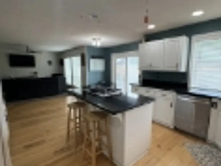 1311 Keystone Loop NE — Photo 6