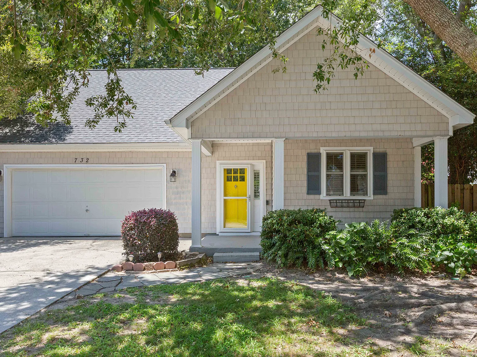 4 bed, 2089 sqft, $3,650 — Photo 1