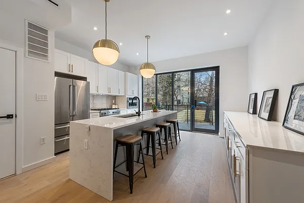 Rented by Modern Spaces | media 1