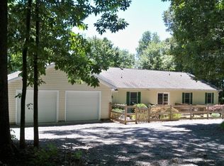 275 Winstead Rd, Berkeley Springs, WV 25411