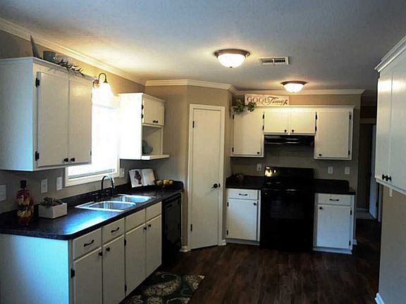 5th image of 303 N Welty Ave