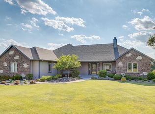 4768 Black Bear Ct, Hubertus, WI 53033
