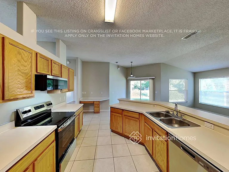 1395 Valhalla St — Photo 7