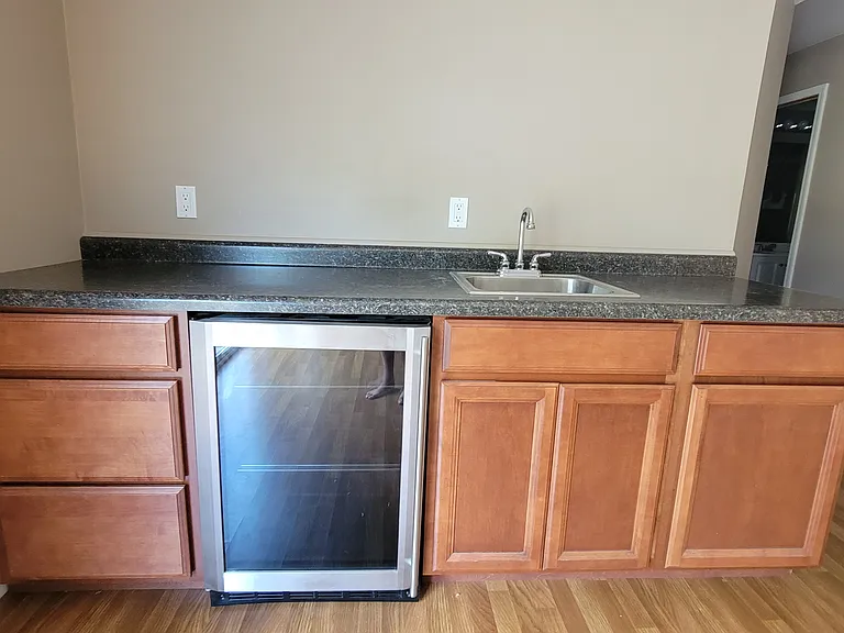 932 Pleasant Ave — Photo 7