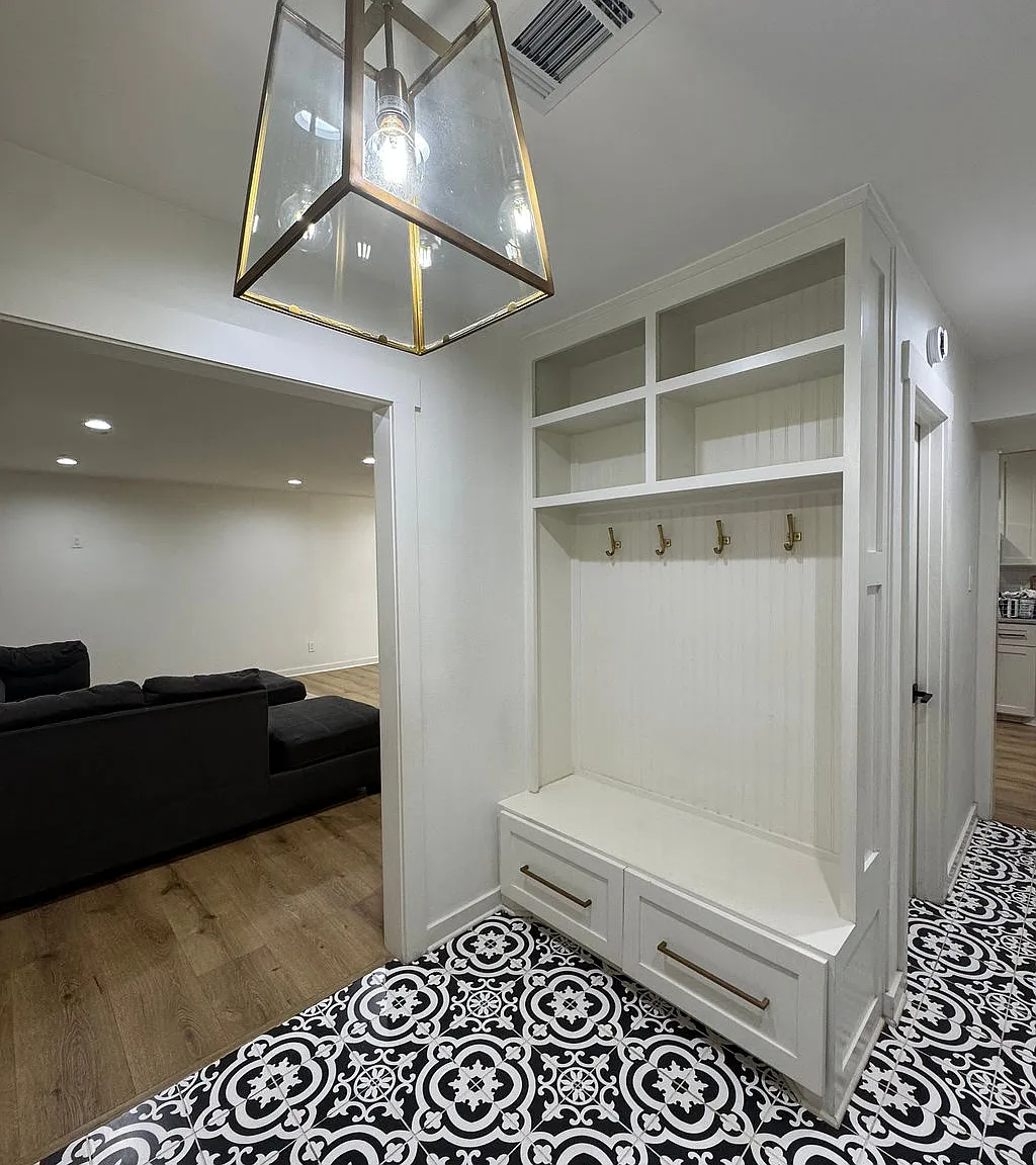 4 bed, 2.5 bath, 1780 sqft, $2,500 — Photo 1