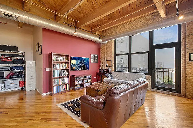 1 bed, 1.5 bath, 1035 sqft, $3,050 — Photo 2