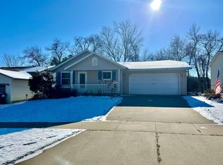 3922 Strathmore Ln SE, Rochester, MN 55904