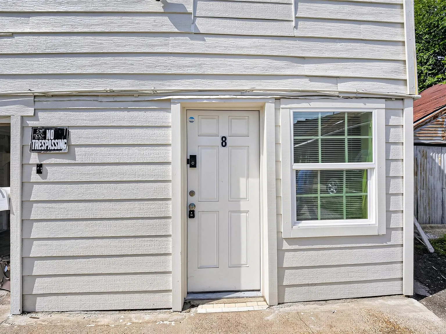 1 bed, 1.0 bath, 275 sqft, $599 — Photo 4