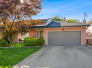 12 Silverdale Dr, Saint Catharines, ON L2M 3N1