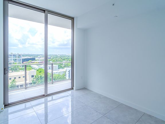 3rd image of 2678 Tigertail Ave #1109