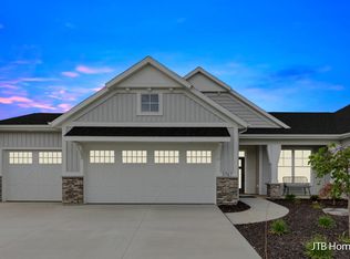 3767 Leenheer Dr #3, Grandville, MI 49418