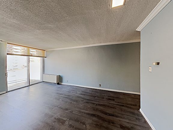 2500 S York St Lving room_05272025