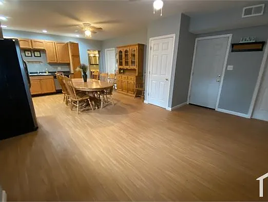 931 Kishwaukee St #2 — Photo 12