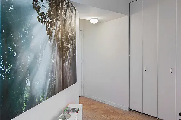 Sold by Avenue Real Estate | media 9