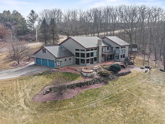 2nd image of 3361 North Road